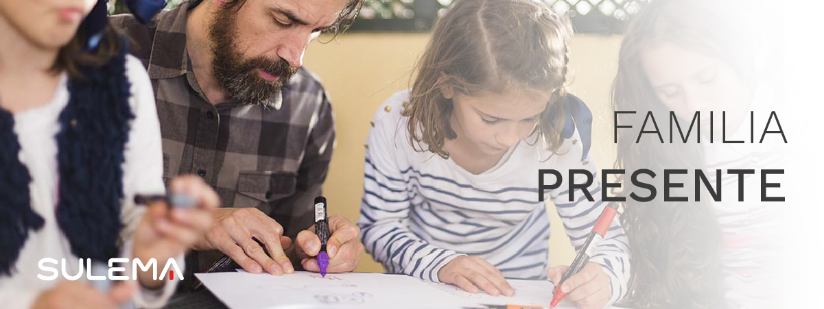 participación de los padres en la educación de sus hijos. la familia presente es uno de los objetivos del AMPA