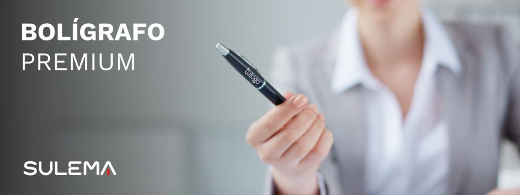 los bolígrafos o sets de escritura personalizados son una buena estrategia para recompensar a clientes VIP