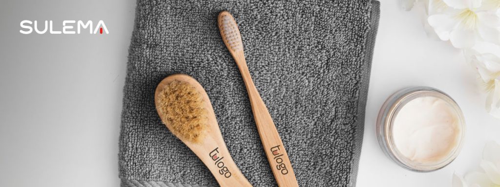 El impacto ambiental positivo de los cepillos de dientes de bambú 3 cepillo de dientes de bambú y cepillo para baño personalizados con tu logo